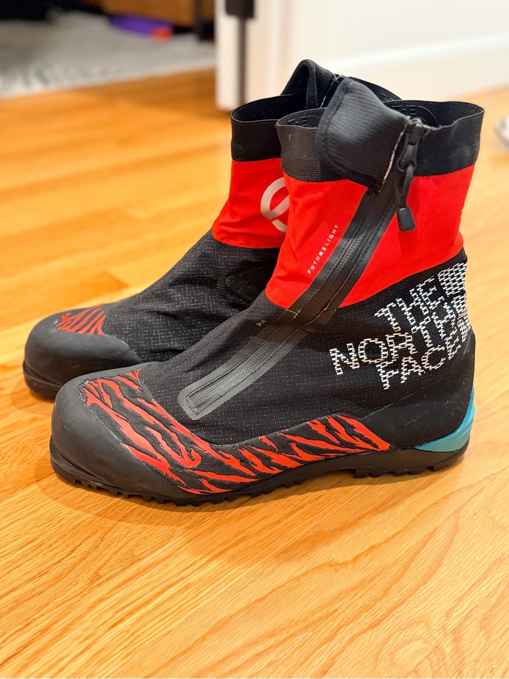 North Face Summit Series Torre Egger FUTURELIGHT™ Boots - Size 13 Men’s - NEW